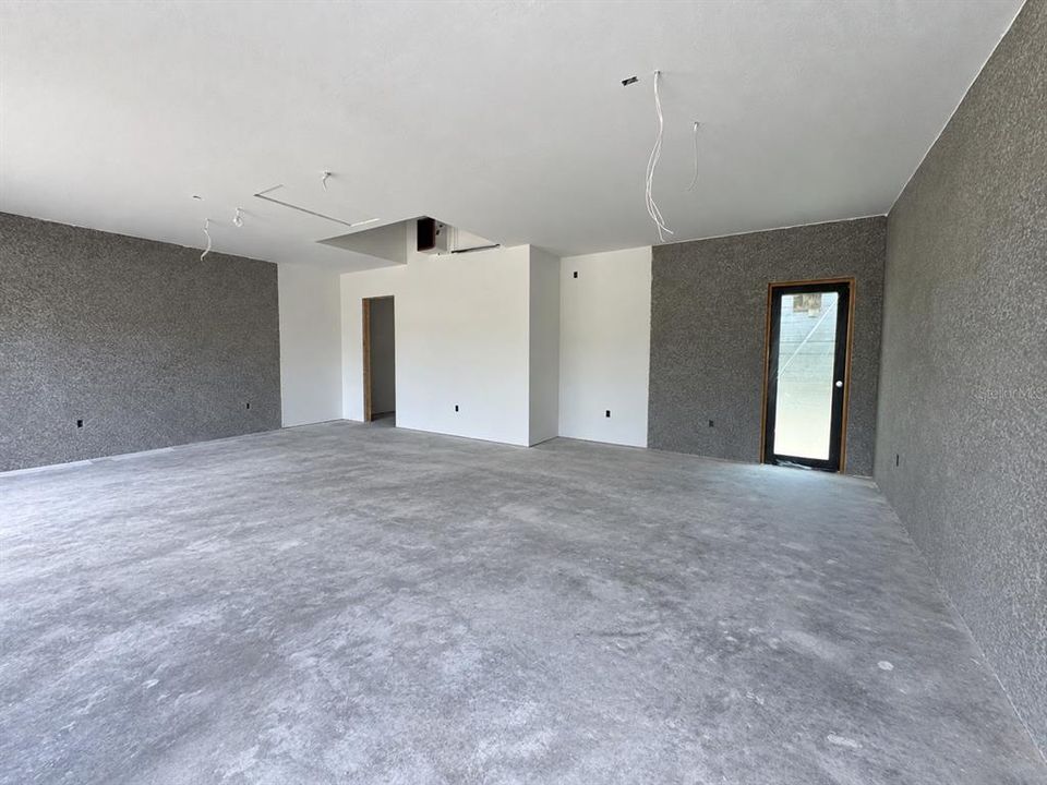 En Venta: $449,900 (4 camas, 3 baños, 1931 Pies cuadrados)