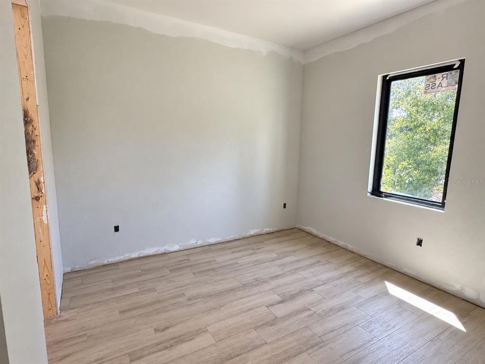 En Venta: $449,900 (4 camas, 3 baños, 1931 Pies cuadrados)