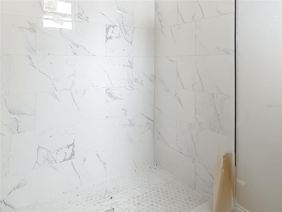 На продажу: $274,900 (4 спален, 2 ванн, 1585 Квадратных фут)