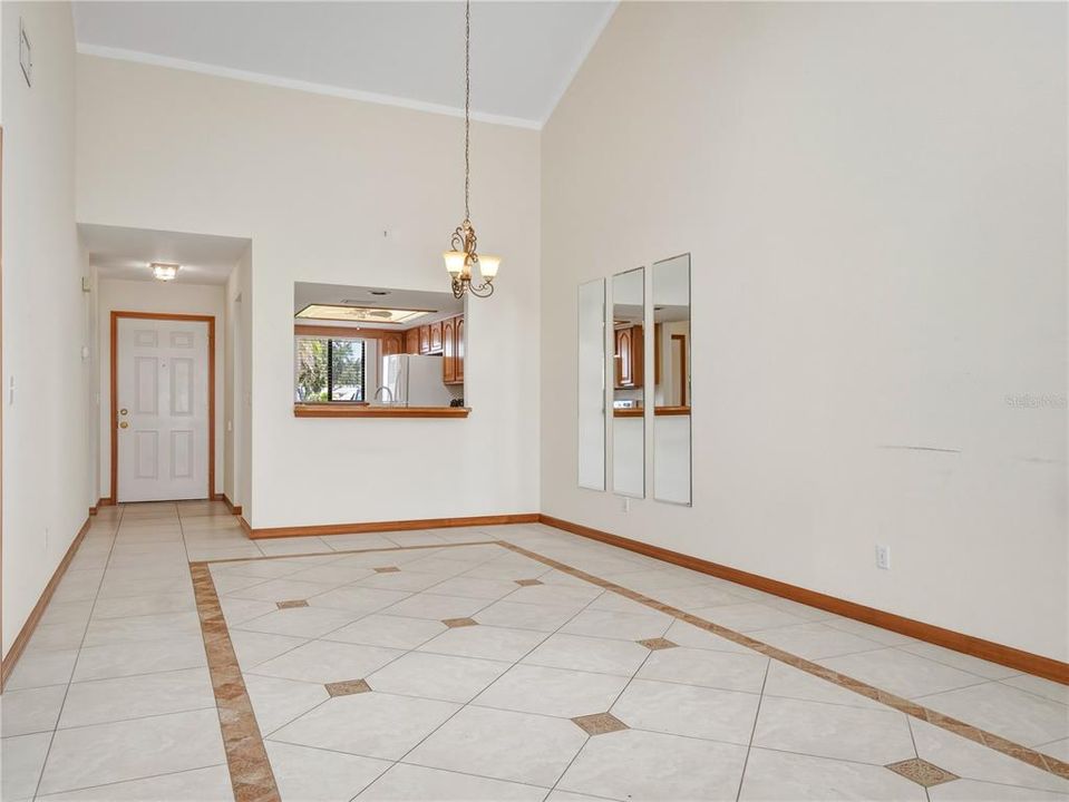 En Venta: $245,000 (2 camas, 2 baños, 1054 Pies cuadrados)