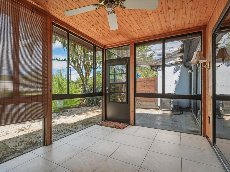 En Venta: $245,000 (2 camas, 2 baños, 1054 Pies cuadrados)