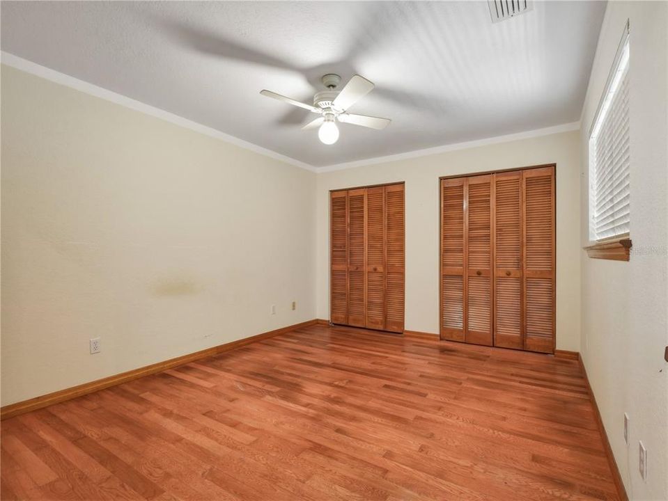 En Venta: $245,000 (2 camas, 2 baños, 1054 Pies cuadrados)
