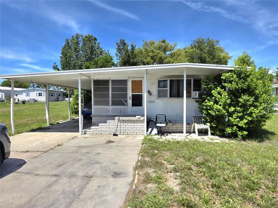 For Sale: $89,000 (2 beds, 1 baths, 708 Square Feet)