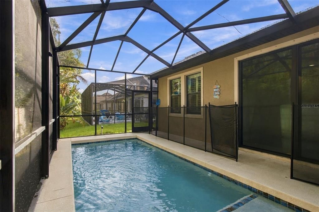 En Venta: $551,000 (4 camas, 2 baños, 1837 Pies cuadrados)
