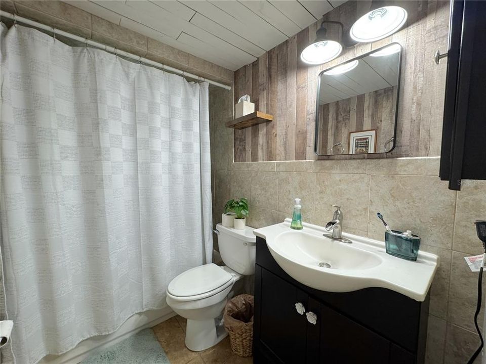 For Rent: $2,300 (3 beds, 2 baths, 1541 Square Feet)