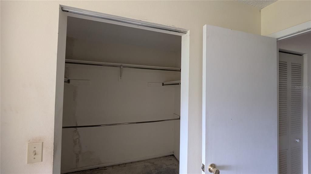待售: $89,900 (2 贝兹, 2 浴室, 1135 平方英尺)