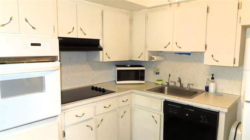 В аренду: $1,700 (2 спален, 2 ванн, 1100 Квадратных фут)