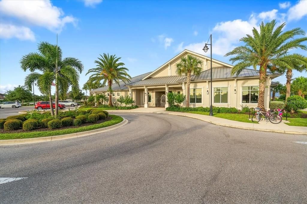 For Rent: $3,200 (4 beds, 3 baths, 2032 Square Feet)