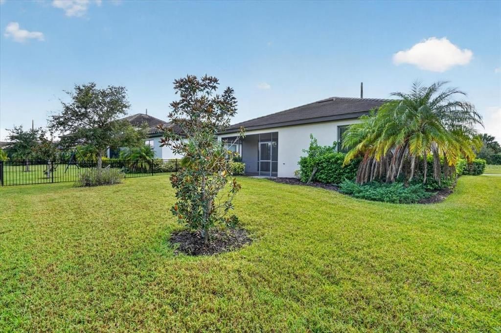 For Rent: $3,200 (4 beds, 3 baths, 2032 Square Feet)