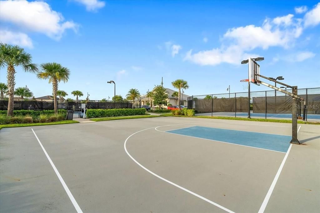 For Rent: $3,200 (4 beds, 3 baths, 2032 Square Feet)