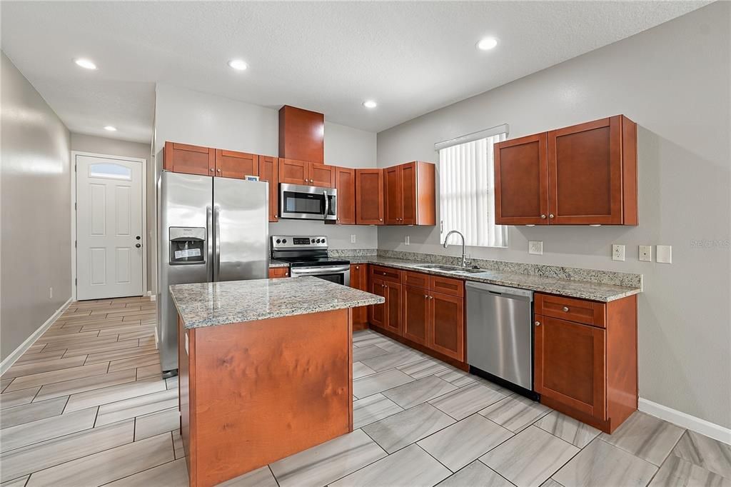 For Rent: $2,850 (3 beds, 2 baths, 1432 Square Feet)