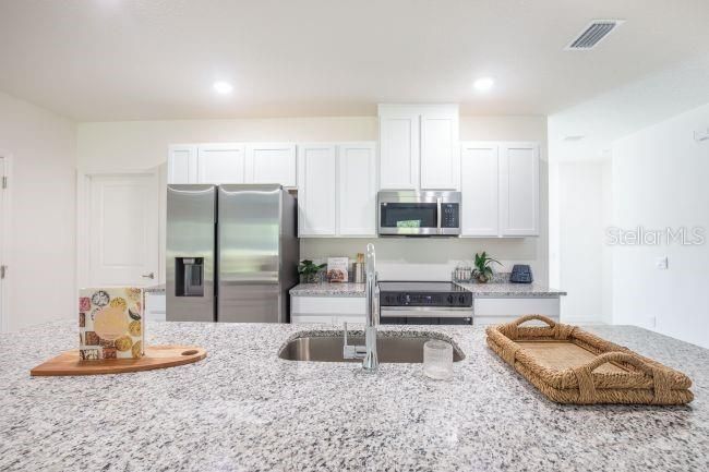 For Sale: $354,900 (4 beds, 2 baths, 2052 Square Feet)