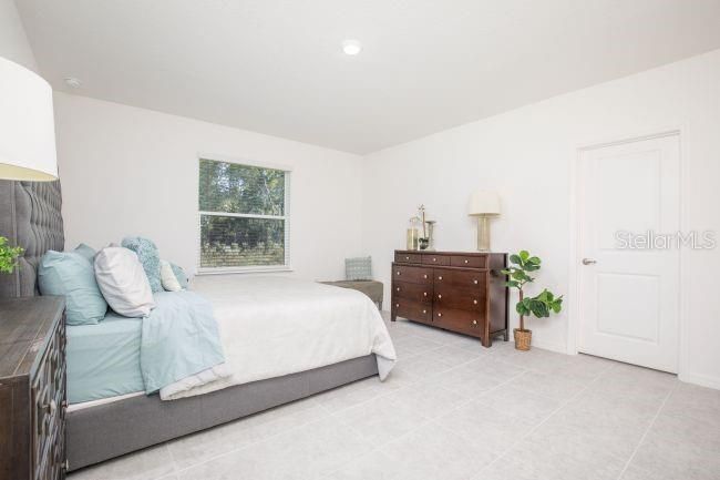 For Sale: $354,900 (4 beds, 2 baths, 2052 Square Feet)