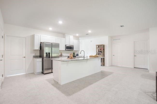 For Sale: $354,900 (4 beds, 2 baths, 2052 Square Feet)