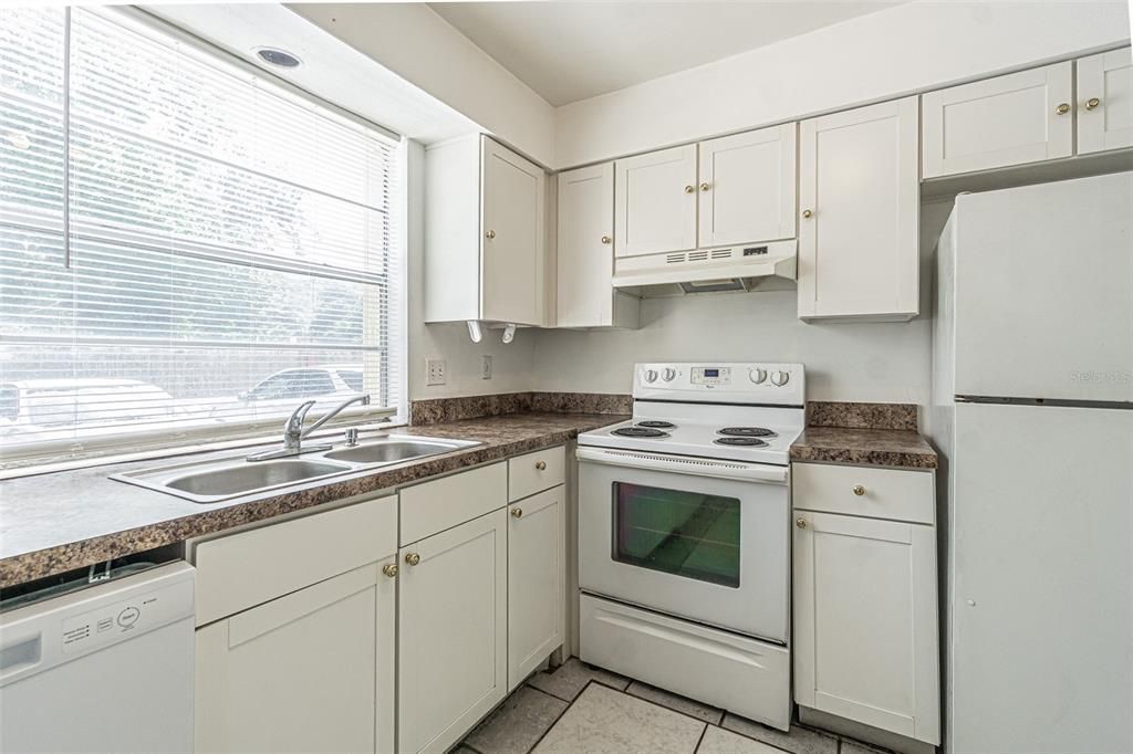 For Rent: $1,575 (2 beds, 2 baths, 1138 Square Feet)