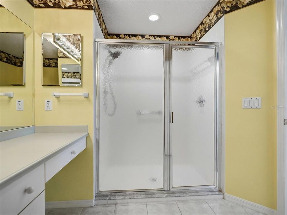 En Venta: $349,900 (2 camas, 2 baños, 1903 Pies cuadrados)