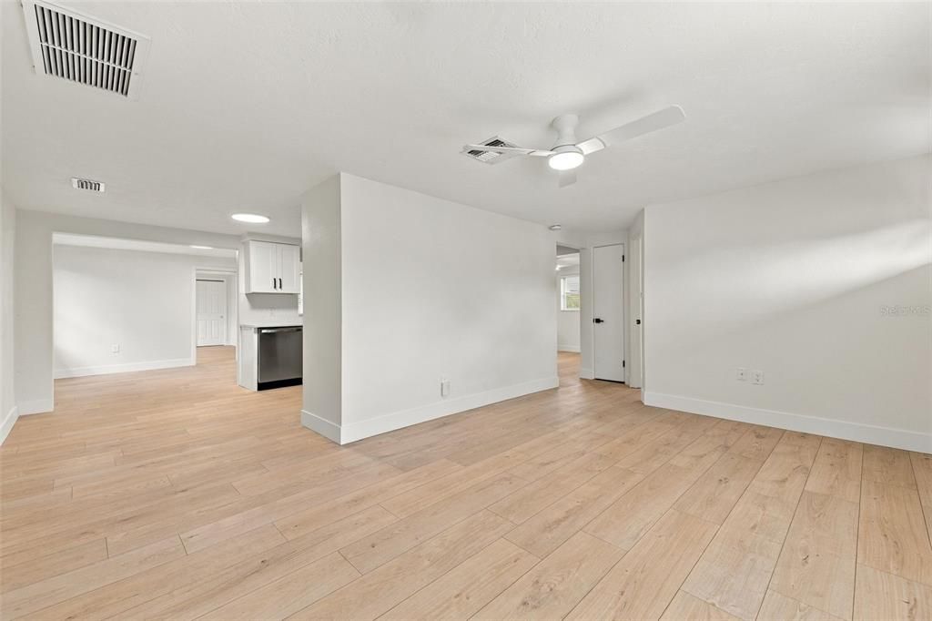 En Venta: $239,000 (3 camas, 1 baños, 1160 Pies cuadrados)