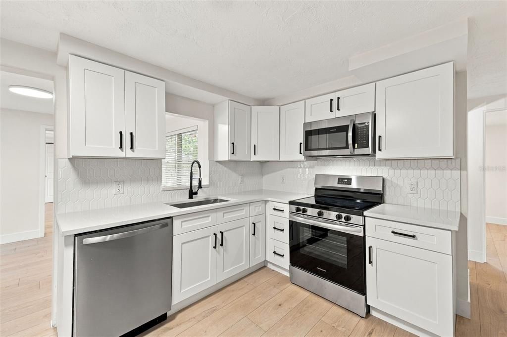 En Venta: $239,000 (3 camas, 1 baños, 1160 Pies cuadrados)