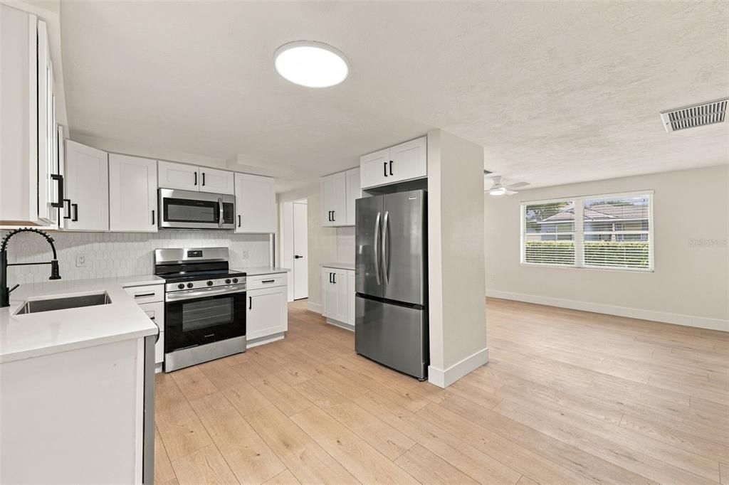 En Venta: $239,000 (3 camas, 1 baños, 1160 Pies cuadrados)