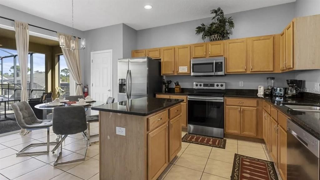 En Venta: $569,000 (7 camas, 5 baños, 3123 Pies cuadrados)