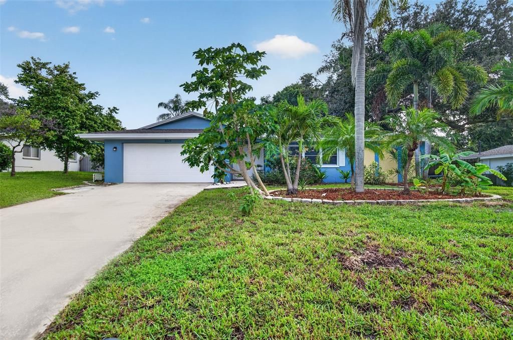 En Venta: $650,000 (4 camas, 3 baños, 1831 Pies cuadrados)