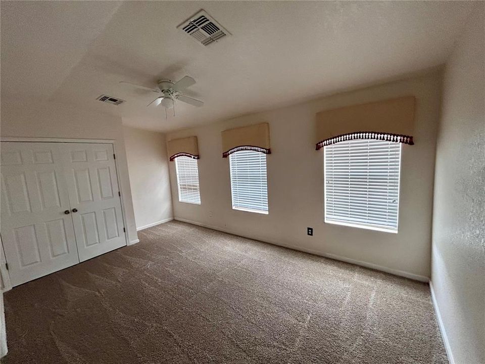 For Rent: $2,350 (6 beds, 4 baths, 2323 Square Feet)