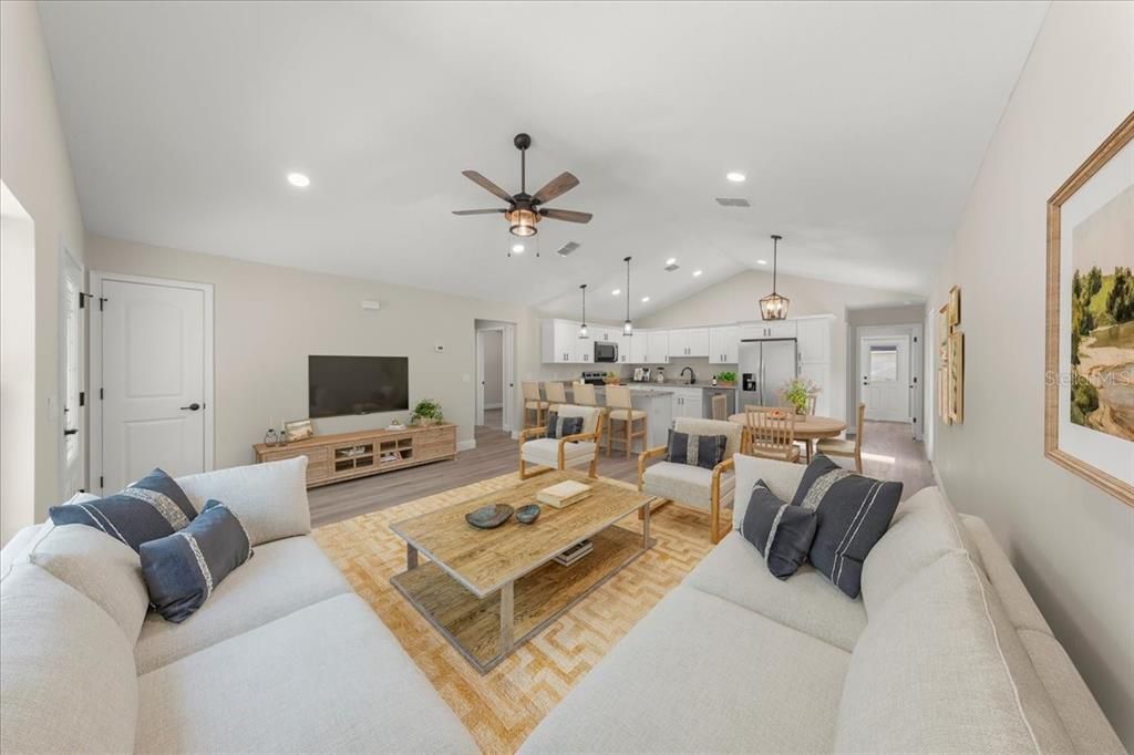 For Sale: $255,000 (3 beds, 2 baths, 1374 Square Feet)
