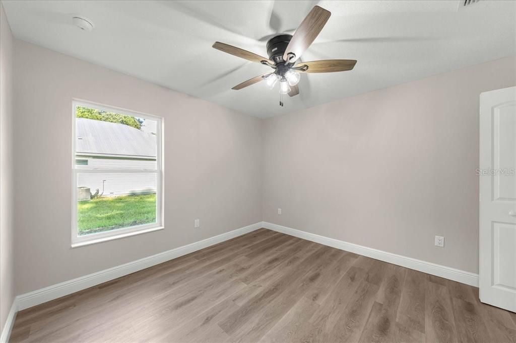 For Sale: $255,000 (3 beds, 2 baths, 1374 Square Feet)