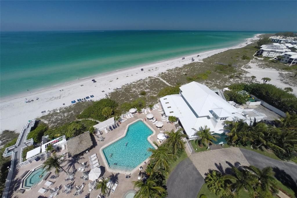 For Sale: $1,240,000 (2 beds, 2 baths, 1229 Square Feet)