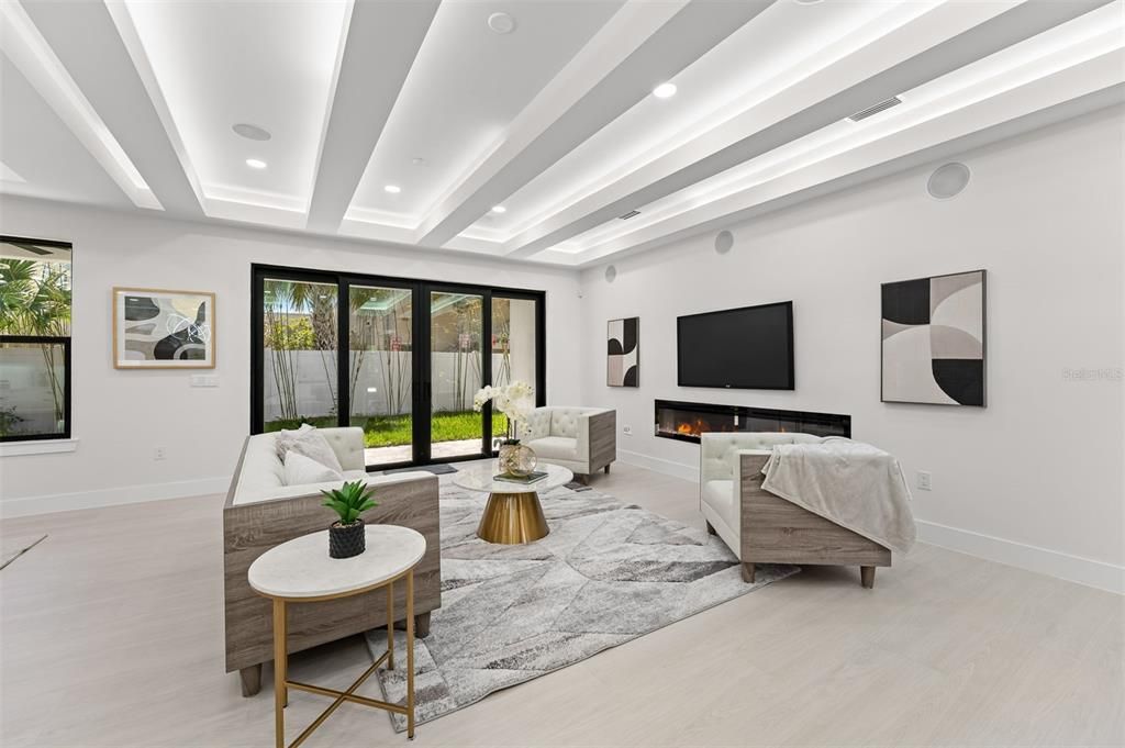 En Venta: $2,500,000 (5 camas, 4 baños, 3700 Pies cuadrados)