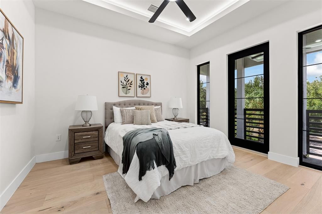 En Venta: $2,500,000 (5 camas, 4 baños, 3700 Pies cuadrados)