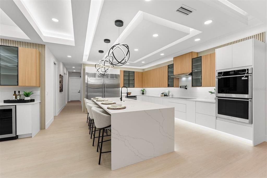 En Venta: $2,500,000 (5 camas, 4 baños, 3700 Pies cuadrados)