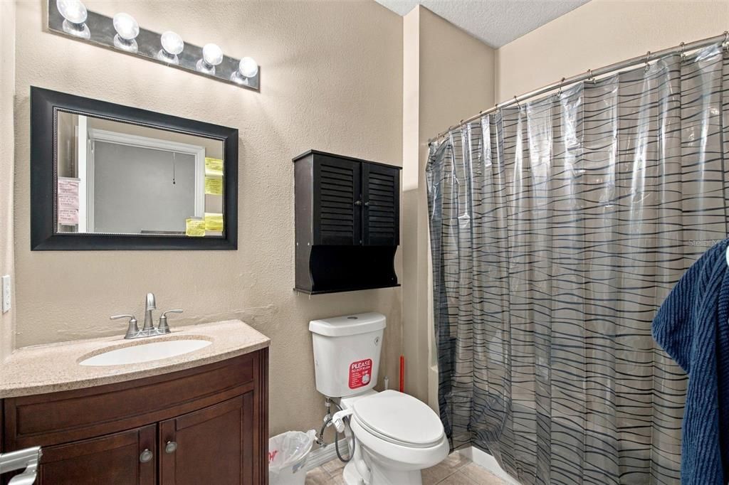 For Sale: $250,000 (3 beds, 2 baths, 1262 Square Feet)