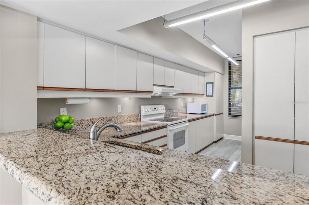 En Venta: $449,000 (2 camas, 2 baños, 1192 Pies cuadrados)