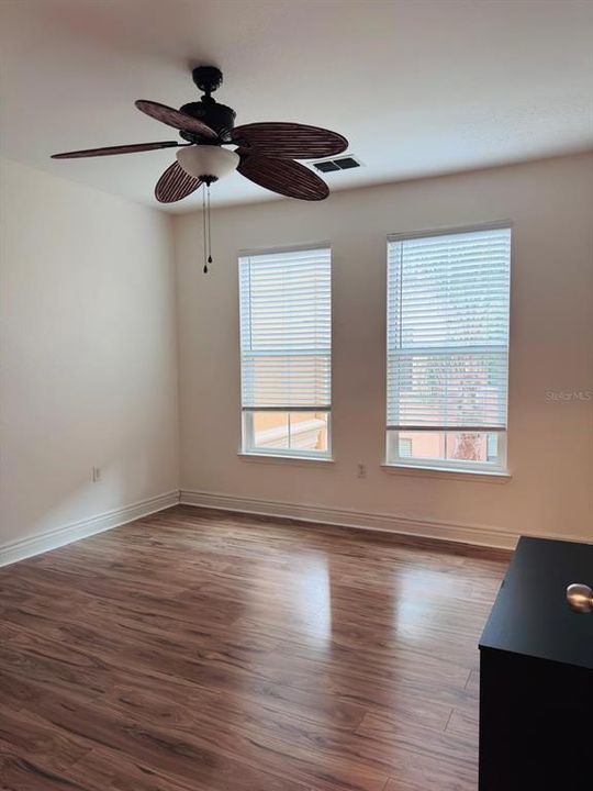 В аренду: $1,750 (1 спален, 1 ванн, 890 Квадратных фут)