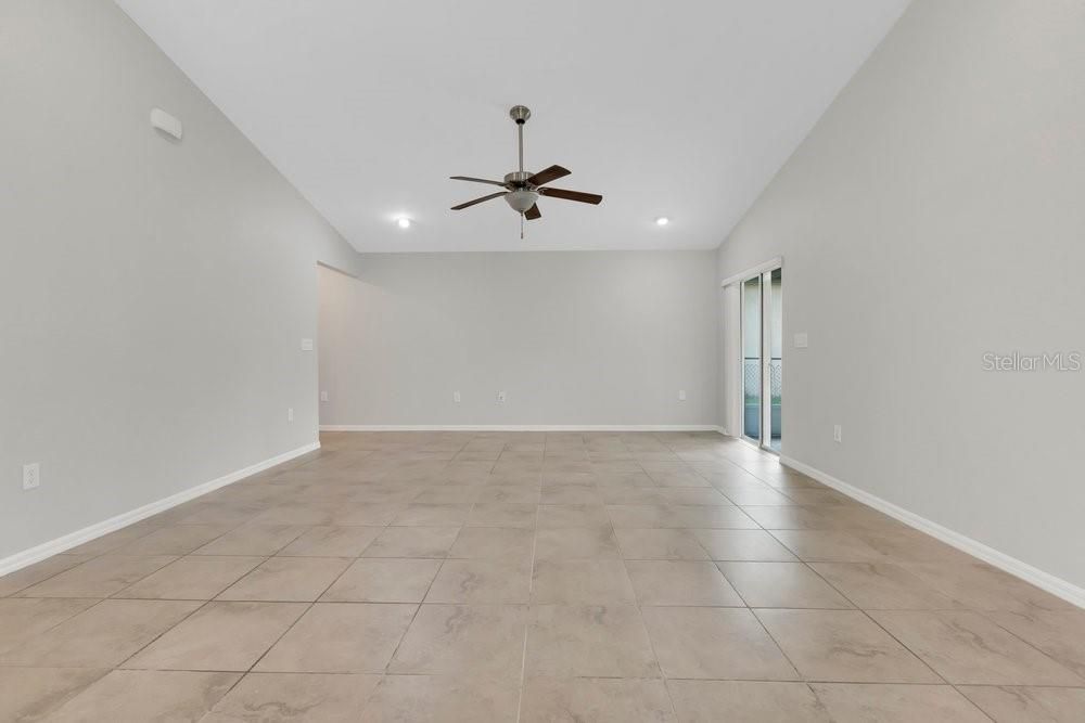 For Sale: $290,000 (4 beds, 2 baths, 1688 Square Feet)