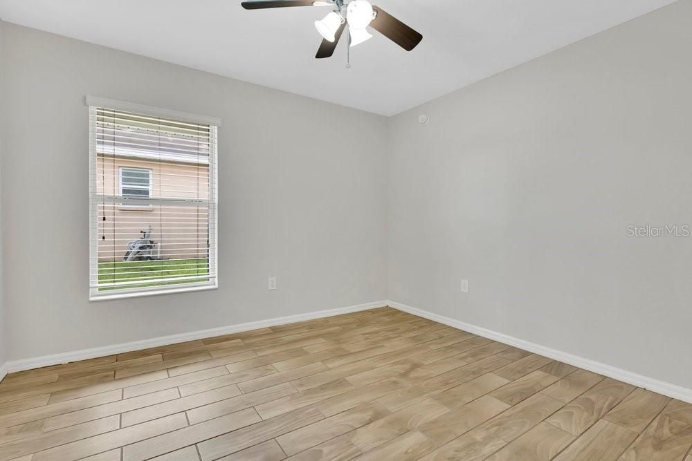 For Sale: $290,000 (4 beds, 2 baths, 1688 Square Feet)