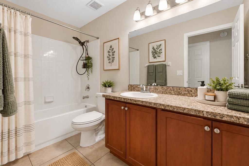 For Sale: $290,000 (4 beds, 2 baths, 1688 Square Feet)