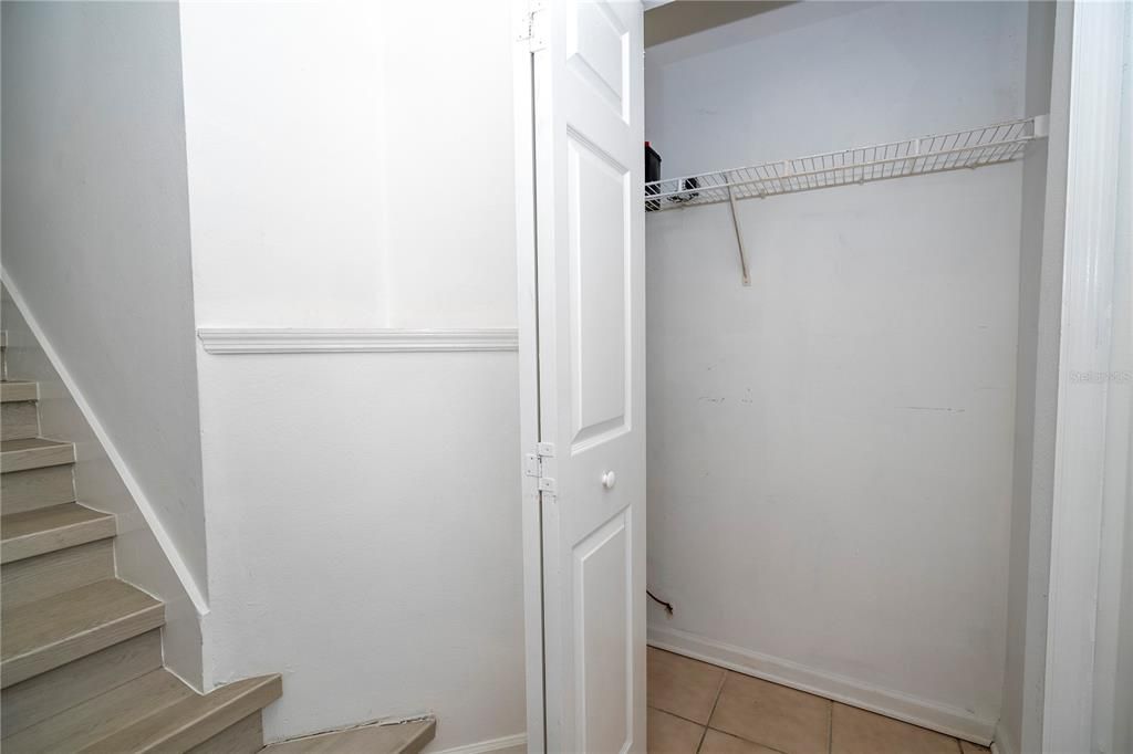 На продажу: $134,900 (1 спален, 1 ванн, 779 Квадратных фут)