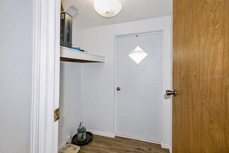 На продажу: $995,000 (2 спален, 1 ванн, 1488 Квадратных фут)