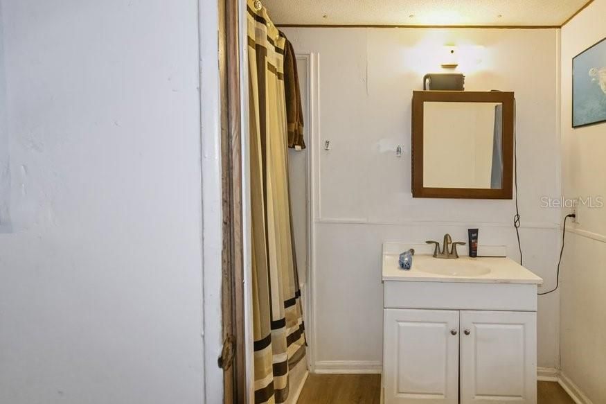 На продажу: $995,000 (2 спален, 1 ванн, 1488 Квадратных фут)