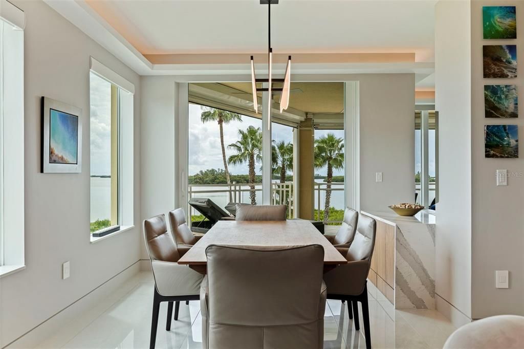 For Sale: $3,275,000 (3 beds, 2 baths, 2721 Square Feet)