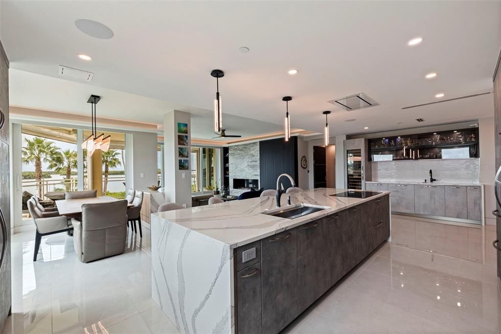 For Sale: $3,275,000 (3 beds, 2 baths, 2721 Square Feet)