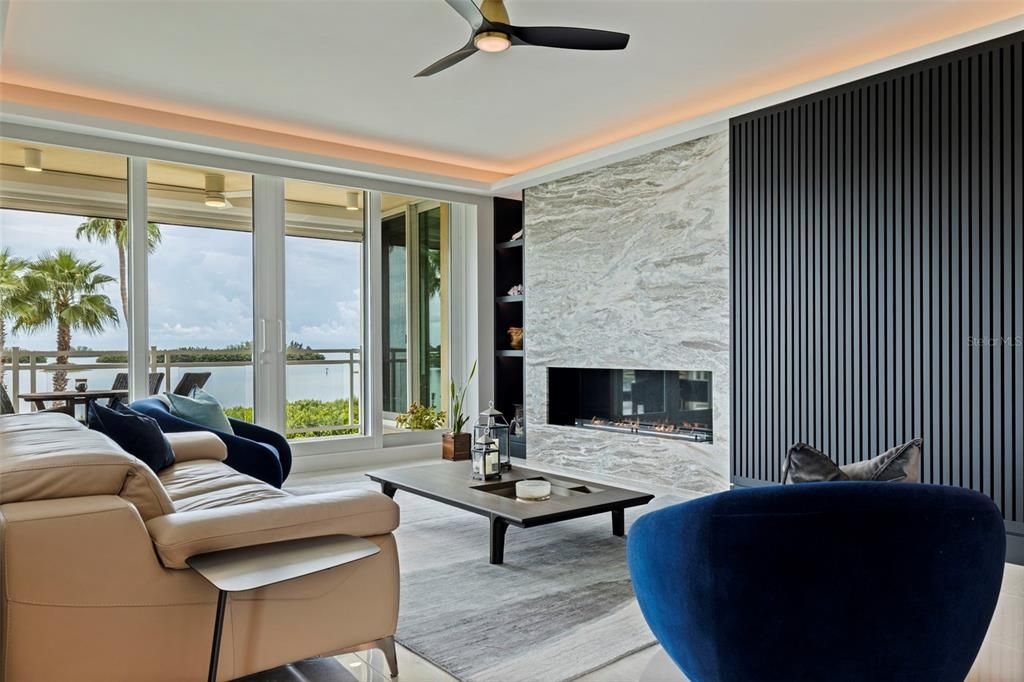 For Sale: $3,275,000 (3 beds, 2 baths, 2721 Square Feet)