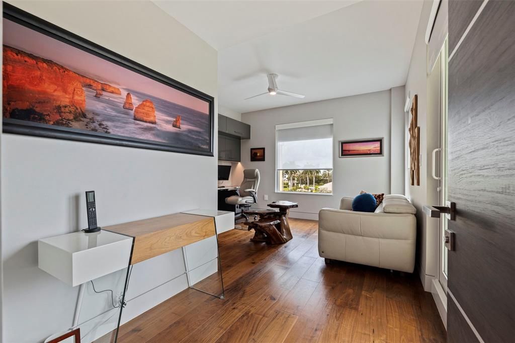 For Sale: $3,275,000 (3 beds, 2 baths, 2721 Square Feet)