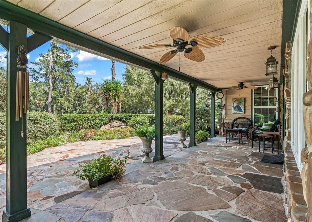 For Sale: $1,150,000 (4 beds, 3 baths, 3542 Square Feet)