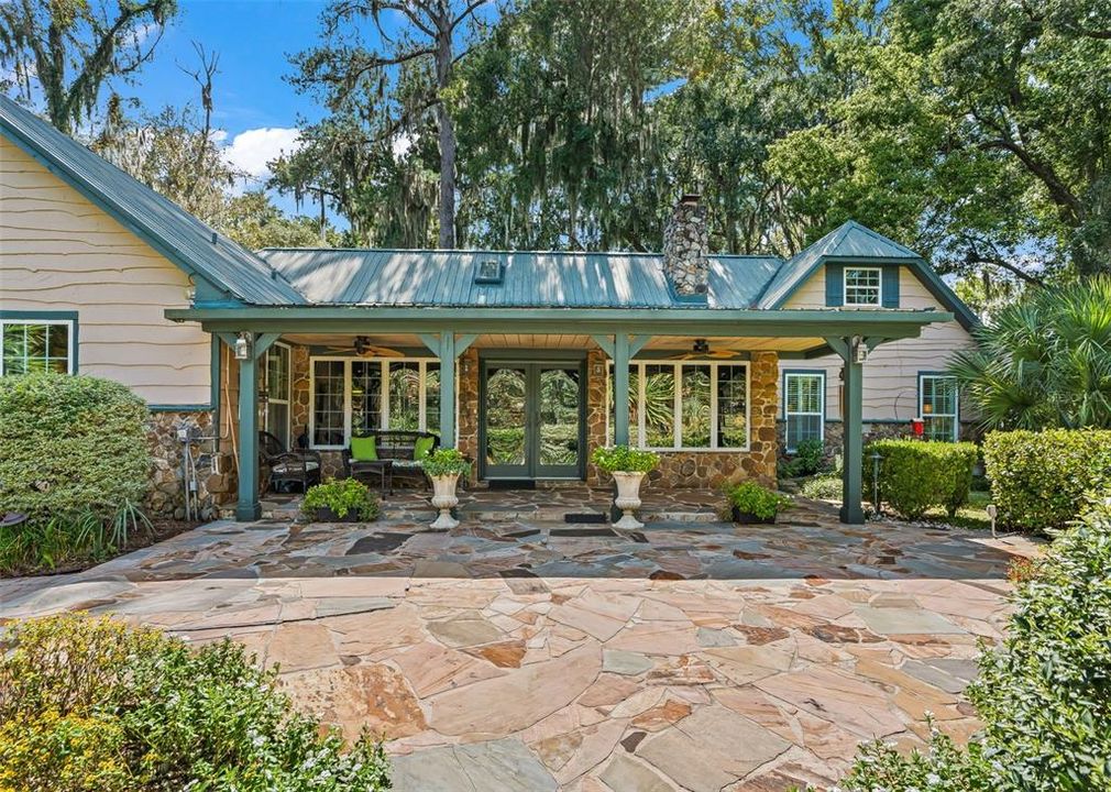 For Sale: $1,150,000 (4 beds, 3 baths, 3542 Square Feet)