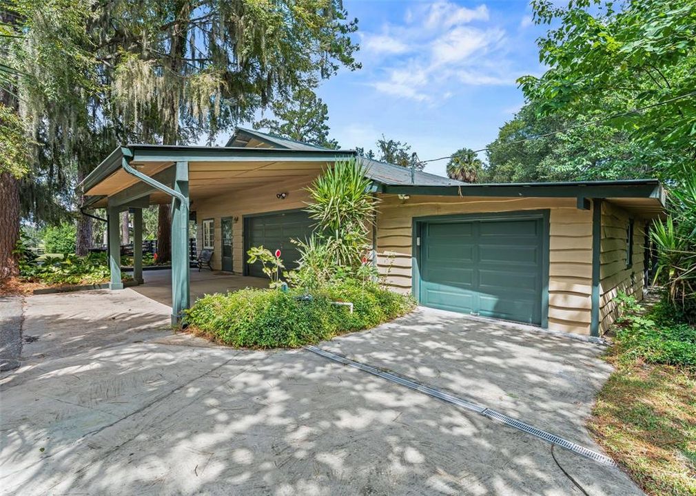 For Sale: $1,150,000 (4 beds, 3 baths, 3542 Square Feet)