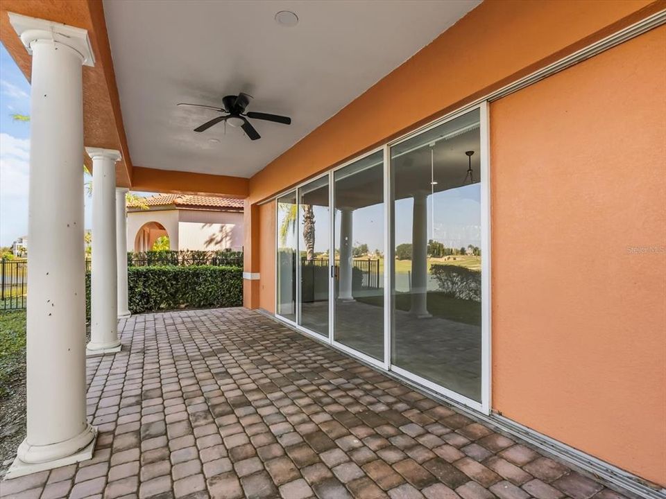 For Sale: $875,000 (6 beds, 6 baths, 5313 Square Feet)
