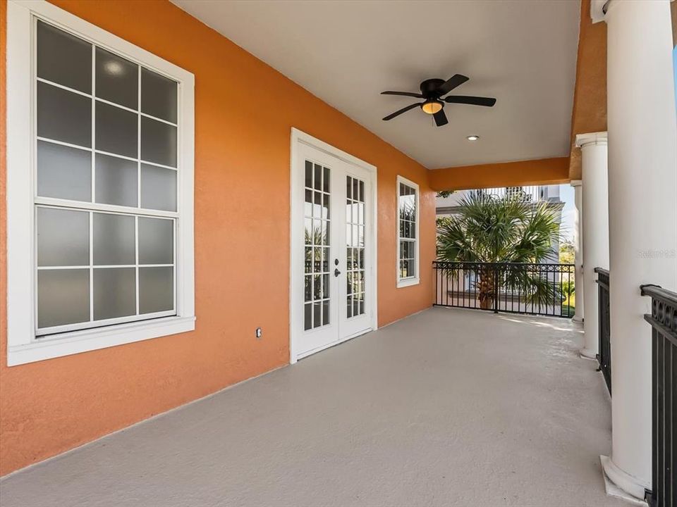 For Sale: $875,000 (6 beds, 6 baths, 5313 Square Feet)